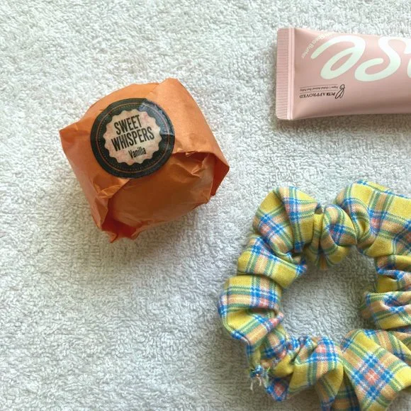 GO GIRL SELF-CARE GIFT SET - Picture 5 of 6